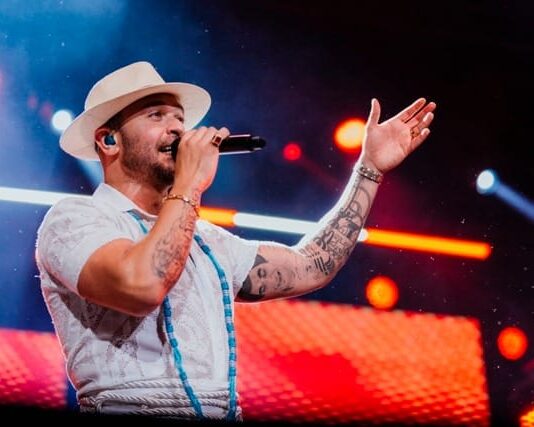 Diogo Nogueira apresenta seu novo show em João Pessoa no Dia das Mães, em maio