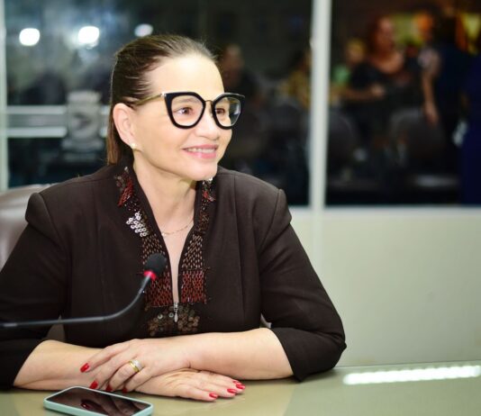 Câmara de Campina Grande aprova pacote de requerimentos da vereadora Ivonete Ludgério