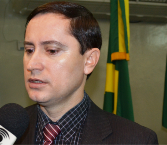 Napoleão quer gratuidade para agentes de saúde e de endemias no transporte coletivo de Campina Grande