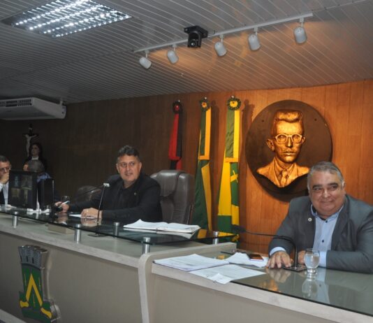 Vereadores não votam suplementações e serviços poderão paralisar em Campina