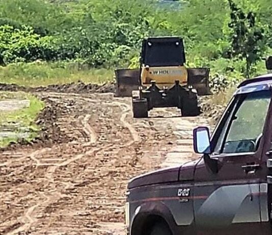 Janduy Ferreira tem pedido atendido pela Sesuma e moradores tem novo acesso a Av. Floriano Peixoto nas Malvinas