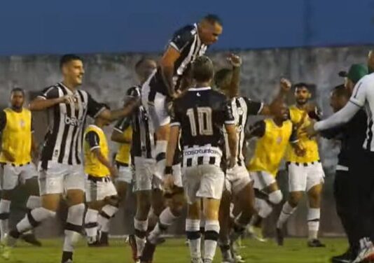 Treze vence a quarta seguida e dispara na liderança da Série D