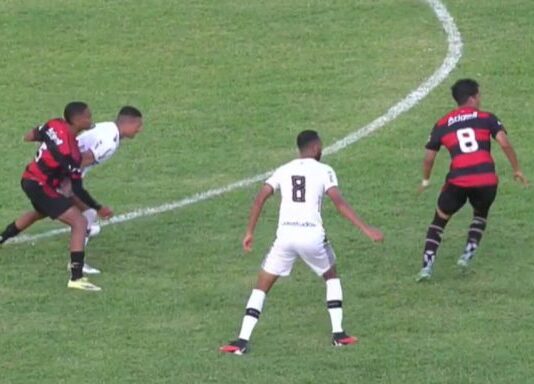 Treze vence a quinta partida seguida e dispara na liderança da Série D