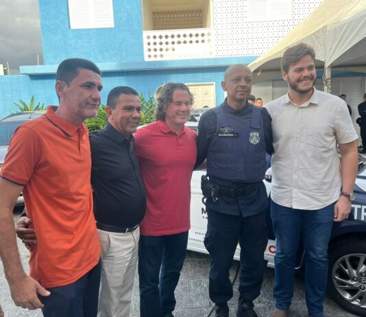 Durante entrega de viaturas, Prefeito Bruno e Coordenador agradecem a Veneziano articulação para reforço da Guarda Municipal