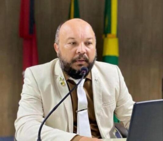 Saulo Germano, vereador campinense do Podemos, aproveitou as redes sociais para lamentar a queda de braço entre a oposição e o prefeito Bruno Cunha Lima