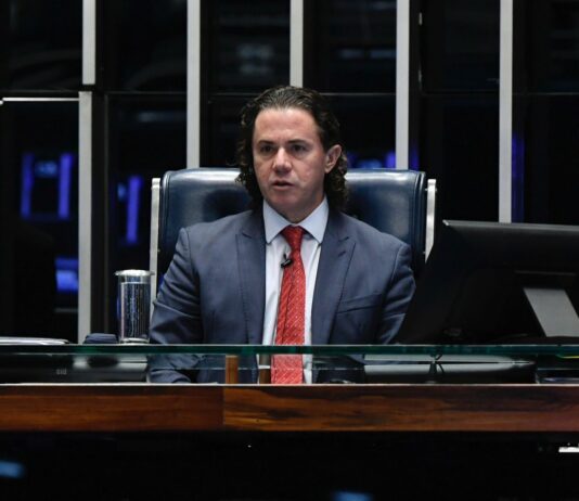 Veneziano saúda a escolha da nova reitora e vice da UFPB e diz que Lula deve confirmá-las nos cargos: “escolha democrática”