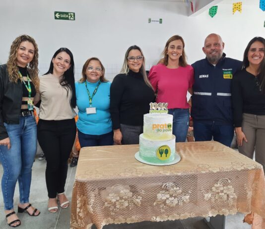 Representando Veneziano, Ana Cláudia celebra 100 mil refeições do Restaurante Popular do Distrito dos Mecânicos, em Campina Grande