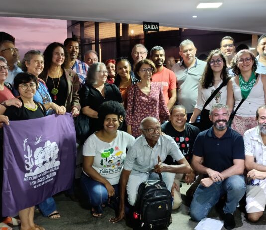 Encontro realizado pela vereadora Jô Oliveira reúne Ministra da Ciência e Tecnologia e representantes de movimentos sociais