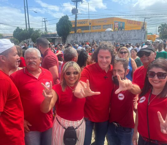 Veneziano participa da convenção que oficializou chapa André e Camila em Cabedelo: “vocês terão um senador aliado em Brasília”