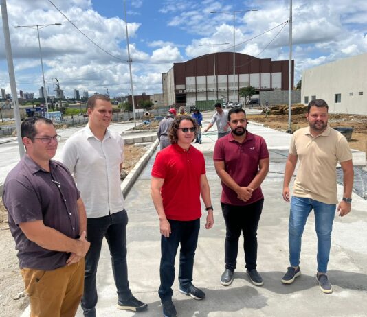 Veneziano inspeciona obras de adequação de prédio e confirma entrega do Hospital de Amor de Campina Grande dia 16/09