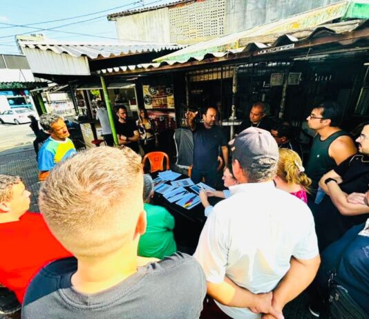 Comerciantes da Arcca Titão relatam expectativa para início da reforma do espaço