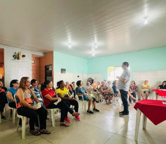 AMDE promove palestra sobre direitos e deveres no ambiente familiar