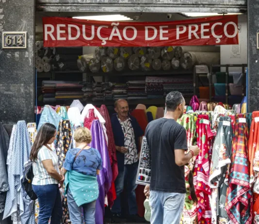 PIB cresce 1,4% no segundo trimestre e fica acima do esperado. Riqueza produzida no país soma R$ 2,9 trilhões