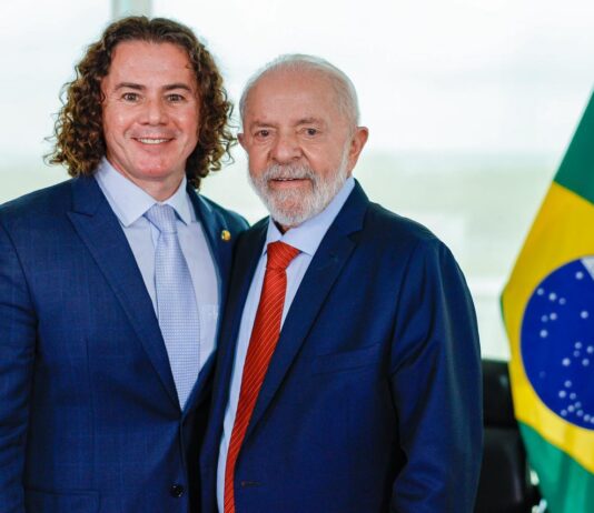 Após conversar com Lula, Gleisi e Padilha, Veneziano anuncia que posição do MDB para 2º turno em João Pessoa é de “livre escolha” para os filiados