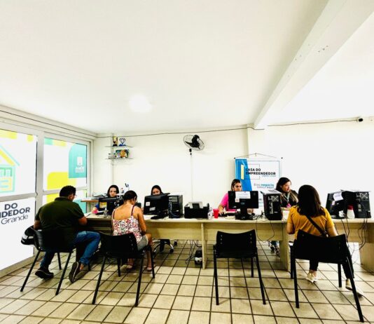 Casa do Empreendedor de Campina Grande alerta sobre regularização de pendências de MEIs com a Receita Federal