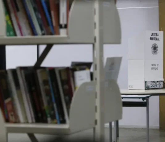 Prazo para justificar ausência no segundo turno vai até 7 de janeiro. Para quem não votou no primeiro turno, o prazo é até 5 de dezembro.