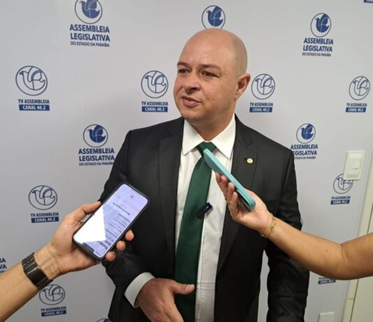 Projeto de Sargento Rui proíbe consumo de maconha em ambientes públicos da Paraíba