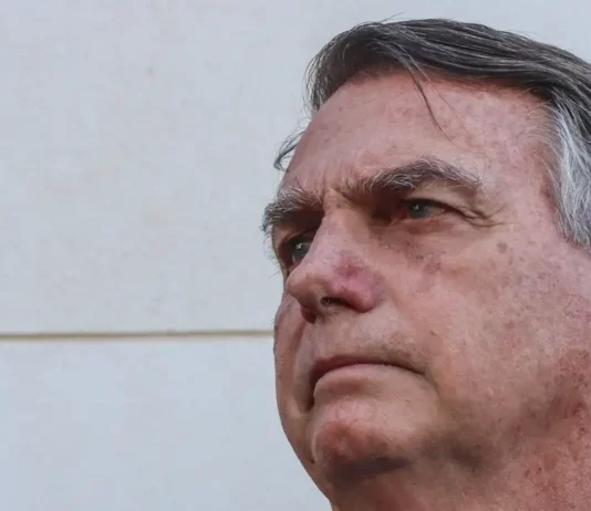PF indicia Bolsonaro e mais 36 por tentativa de golpe de Estado Relatório final da investigação foi enviado ao STF