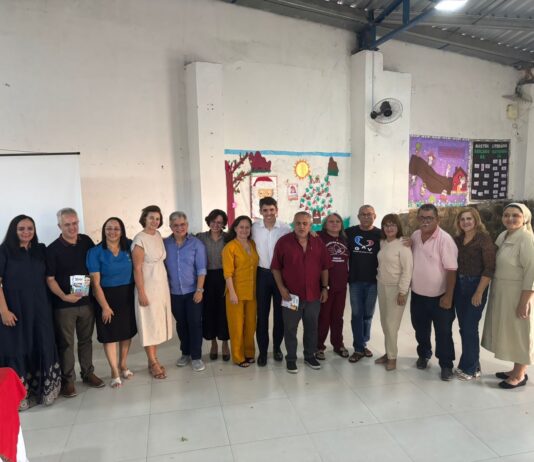 EM CAMPINA GRANDE – Tovar reúne entidades e presta contas dos R$ 4,7 milhões em emendas destinadas para o terceiro setor