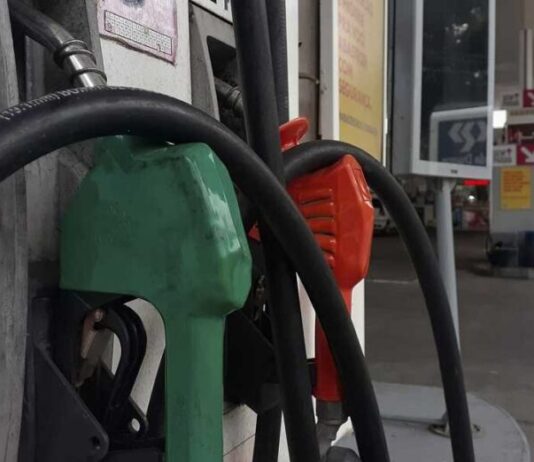 Com aumento no ICMS, saiba quanto deverá custar o litro de gasolina em Campina