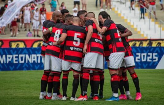 Campinense massacra Picuiense e dá salto na tabela do Paraibano