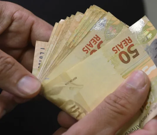 Pagamento do funcionalismo público estadual será efetuado dias 30 e 31; reajuste linear de 5% será pago em fevereiro com adicional do retroativo de janeiro