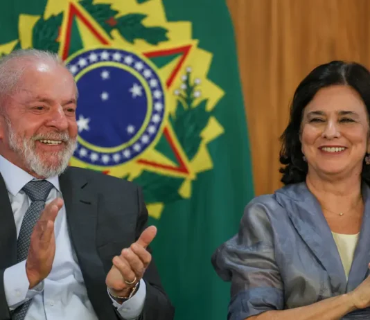 Governo anuncia vacina 100% nacional contra a dengue no SUS em 2026 A partir do ano que vem, serão ofertadas 60 milhões de doses