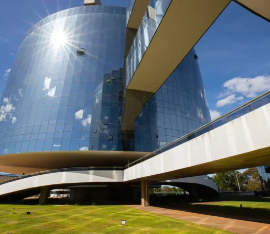 PGR: Bolsonaro liderou “longa construção criminosa”. Denúncia contra ex-presidente elenca fatos e evidências