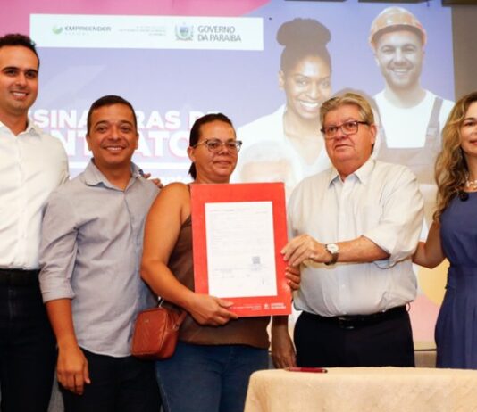 João Azevêdo autoriza concessões de crédito do Empreender e destaca importância de investimentos para geração de emprego e renda em Campina