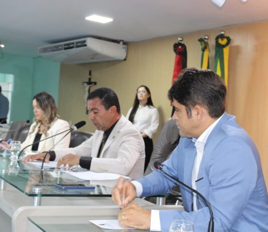 Projeto de autoria do Poder Executivo é aprovado pela Câmara Municipal e garante apoio financeiro a Treze e Campinense