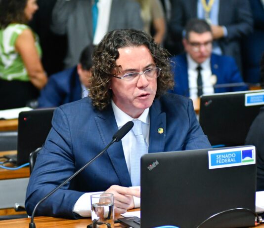 De Brasília, Veneziano registra posse da nova Mesa Diretoria do TJPB e reafirma confiança no Judiciário paraibano