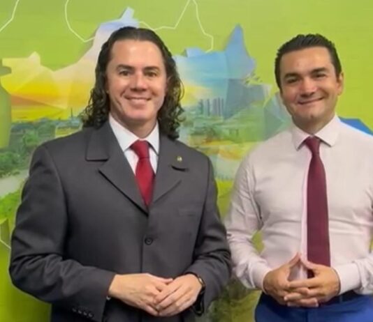 Veneziano agradece ao Ministro do Turismo R$ 1 milhão para o Maior São João do Mundo, R$ 600 mil para o Folia de Rua e outros pleitos atendidos