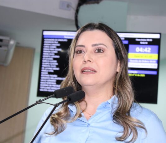 Waléria Assunção solicita atenção do município à associação de atendimento ao autismo