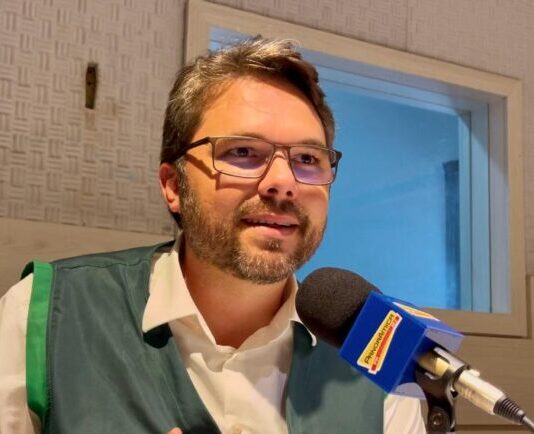 Rede municipal de CG recebe mais de 1.200 alunos de escolas particulares