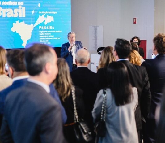 João Azevêdo lidera Missão Paraíba na apresentação do Polo Turístico Cabo Branco, em Lisboa