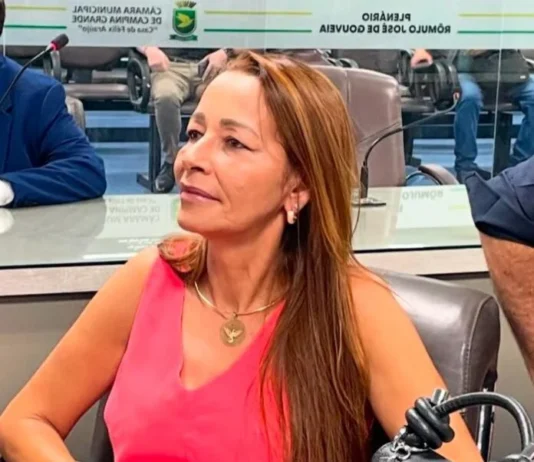 Requerimento de Aninha Cardoso solicita providências para entrega de quiosques do Parque Dinamérica aos comerciantes