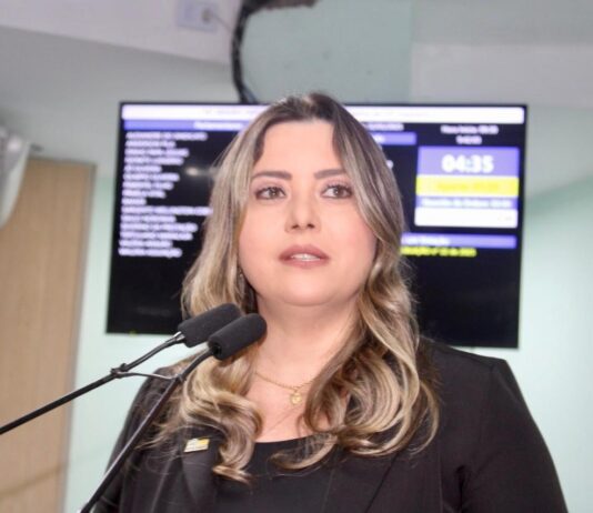 Waléria Assunção cobra esclarecimentos sobre denúncia de negligência no Isea e relata descaso no atendimento pré-natal em Campina