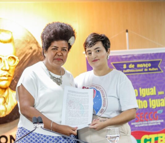 Durante Sessão Especial sobre o Dia Internacional da Mulher, Jô Oliveira recebe carta de repúdio contra violência obstétrica