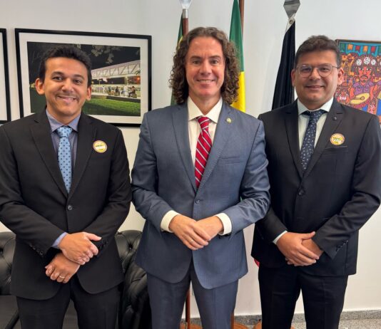 Veneziano recebe prefeito Jackson, de Santa Rita, para tratar de demandas do município e destaca “frutuosa parceria”