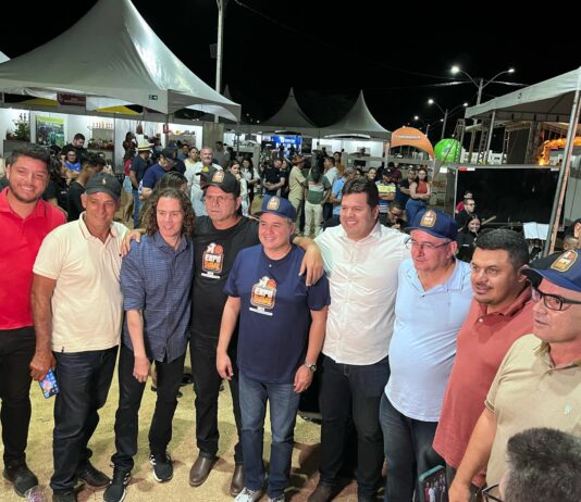 Veneziano participa de eventos em Sumé e Monteiro e destaca articulação com Ministério para beneficiar produtores de leite de cabra