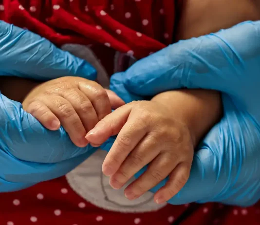 SUS passa a oferecer tratamento inovador de atrofia muscular espinhal. Doença é rara, atingindo menos de 65 pessoas a cada 100 mil indivíduos