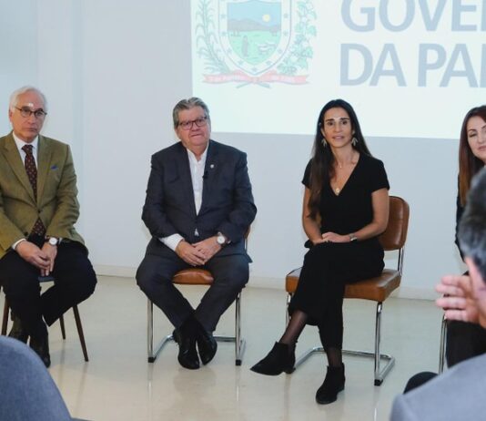 João Azevêdo se reúne com segmento imobiliário em Portugal em busca de atração de novos investidores e fortalecer segmento na Paraíba