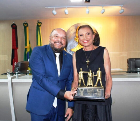 CMCG concede Título de Cidadania Campinense à Dra. Lígia Maria Magalhães dos Santos