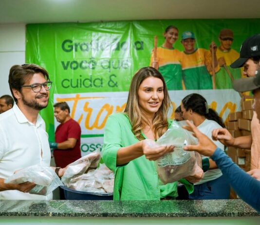 Prefeitura de Campina Grande distribui 1,5 tonelada de peixes entre os agentes de limpeza da cidade