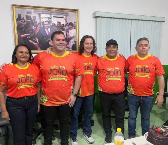 Nos 100 dias de gestão em Alagoinha, Veneziano celebra mais de 5 R$ milhões em investimentos, ao lado do prefeito e lideranças