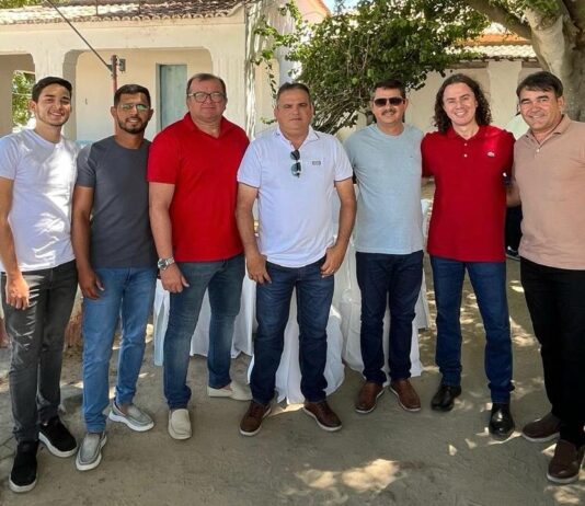 Prefeitos do Cariri reafirmam apoio à reeleição de Veneziano durante evento em Serra Branca