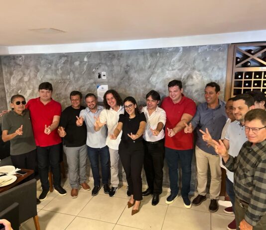 Prefeitos que compõem a base política do deputado Taciano Diniz reafirmam apoio à reeleição de Veneziano