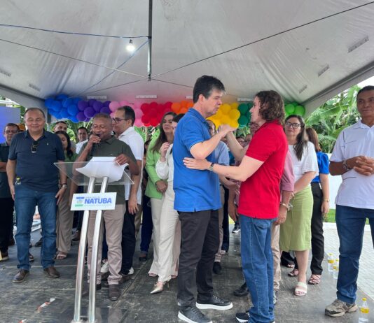 Veneziano participa de entrega de obras com recursos de suas emendas em Natuba e anuncia verba de custeio para novo hospital da cidade