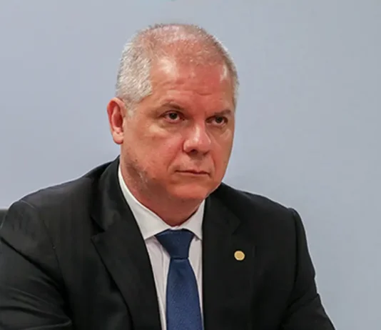 Lula determina demissão do presidente do INSS. Alessandro Stefanutto é um dos investigados da Operação Sem Desconto