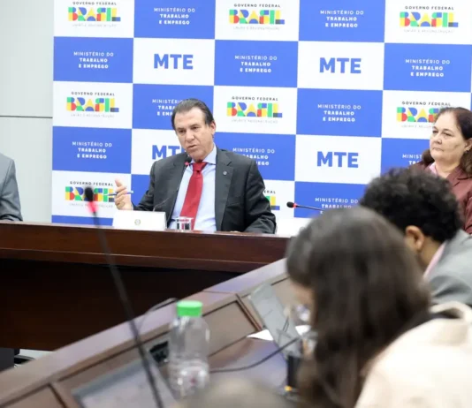 Brasil registra saldo de mais de 257 mil novos empregos em abril. Com saldo positivo em todos estados, resultado é o melhor para o mês